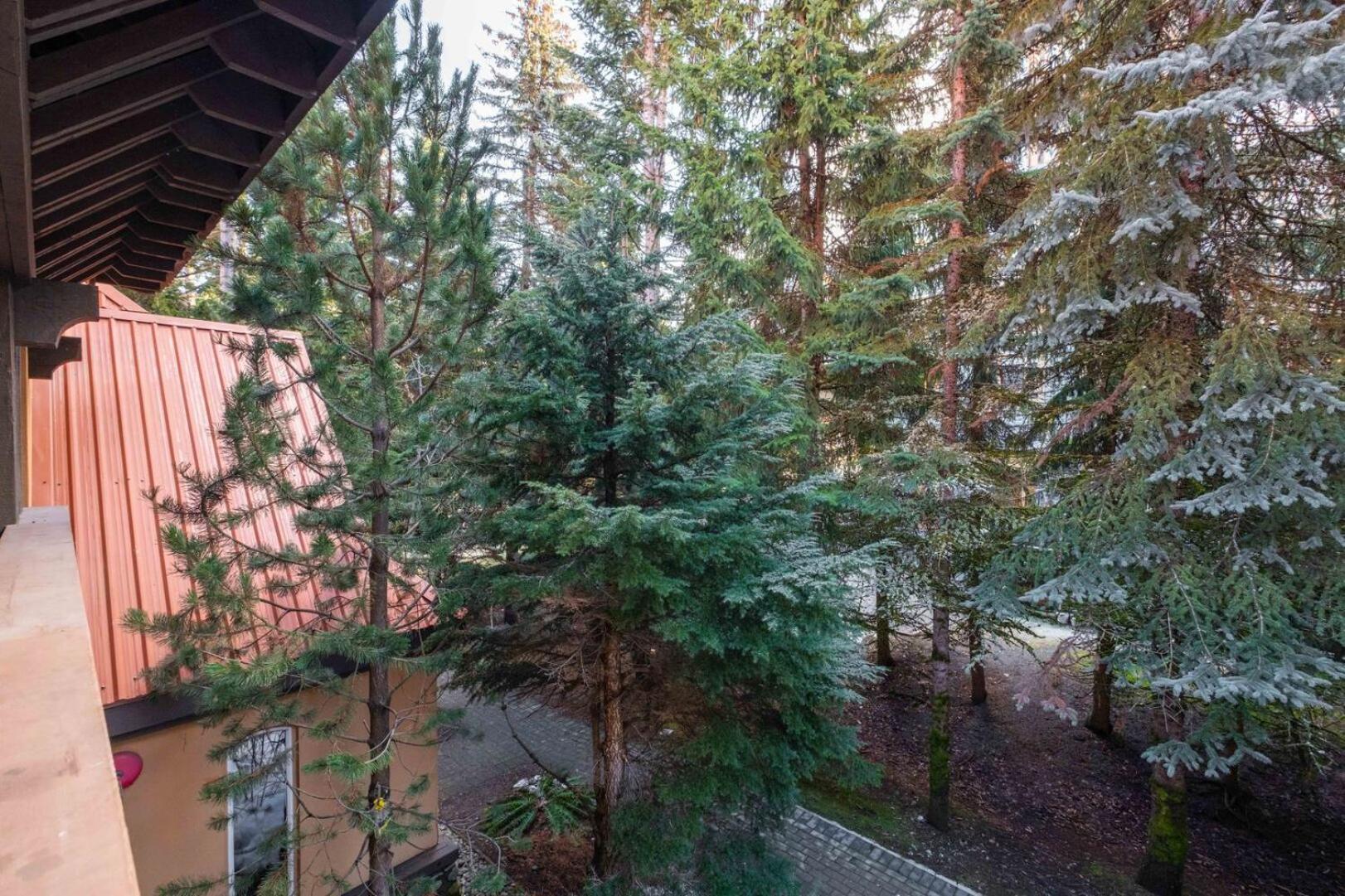 Sunpath By Outpost Whistler Villa Exterior photo